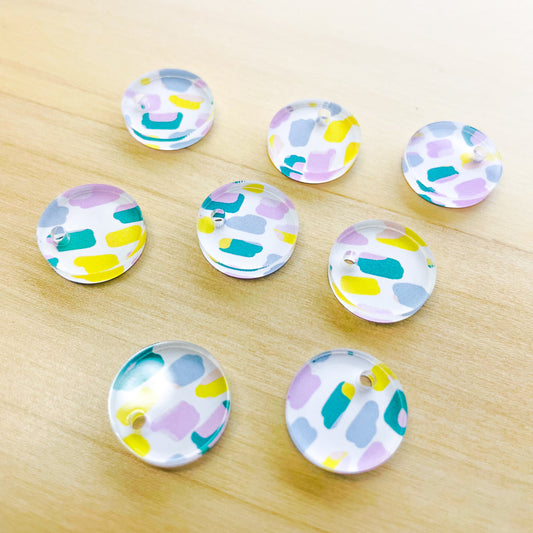 1.5cm Circle - 1 hole - Clear Acrylic - Beach Picnic - 08