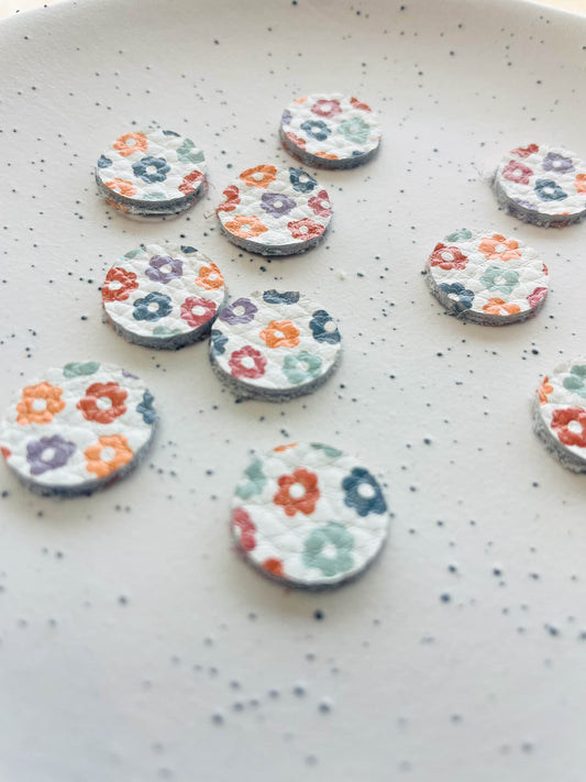 Leather - 15mm Circle - Abstract Floral - 14