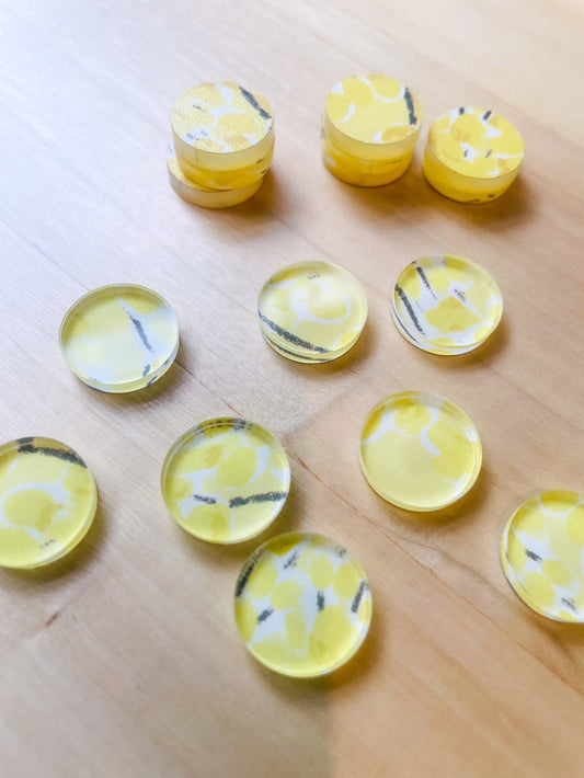 1.5cm Circle - Studs- Clear Acrylic - Australiana - 87