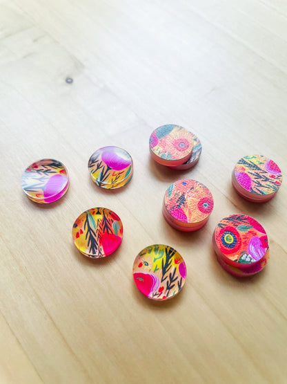 1.5cm Circle - Studs- Clear Acrylic - Bold Floral - 74