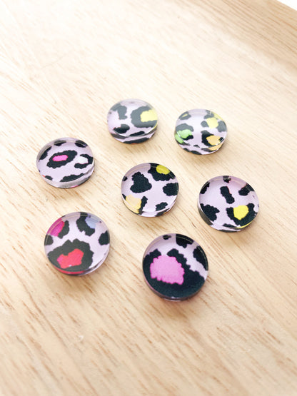 1.5cm Circle - Studs- Clear Acrylic - Leopard - 20