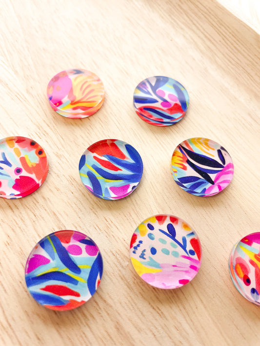 2cm Circle - Clear Acrylic - Studs - Bold Floral - 53