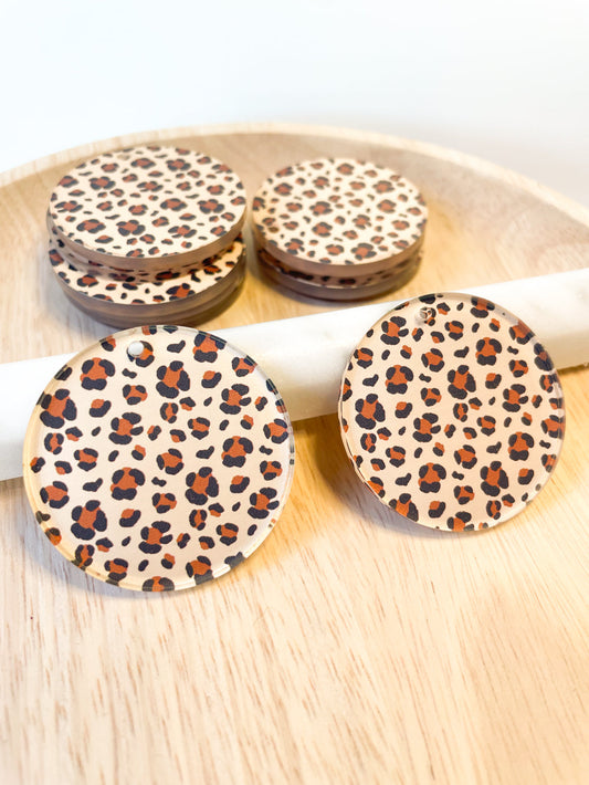 4cm Circle -  Clear Acrylic - 1 Hole - Leopard - 63