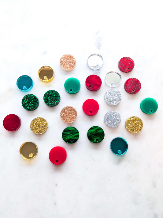 15mm Circle Traditional Christmas Mixed Pack Toppers - 12 pairs (24pcs)