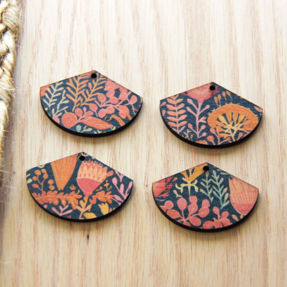 Fan Shape - 1 Hole - Natural Look Print in Australiana - 119