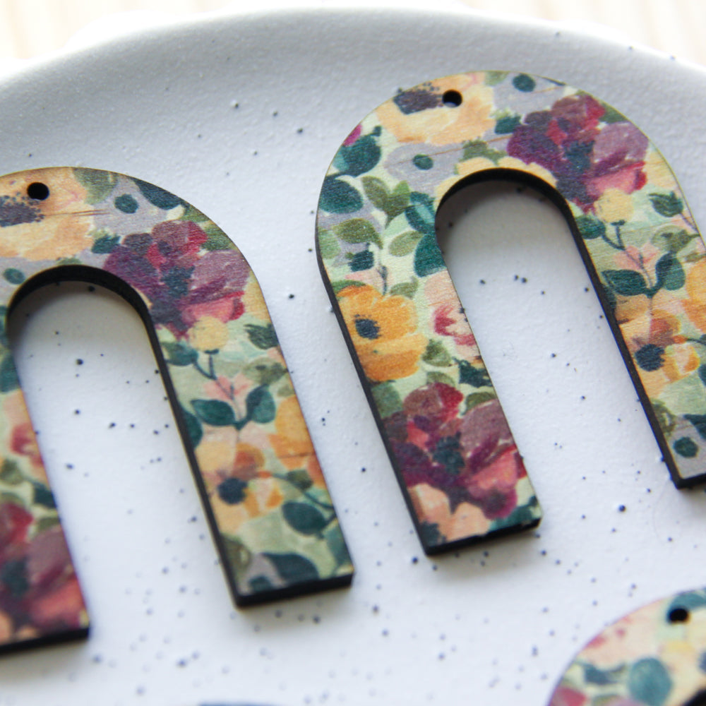 Wood - Horseshoe Shape - Transparent print - Floral Garden - 51