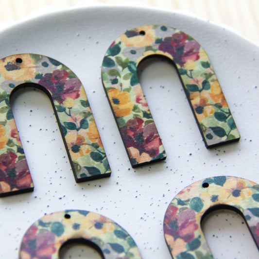 Wood - Horseshoe Shape - Transparent print - Floral Garden - 51