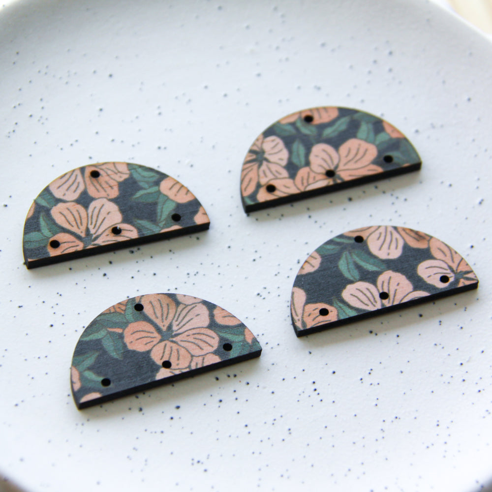 4cm Semi Circle - 4 Hole - Natural Look Print in Australiana - 75