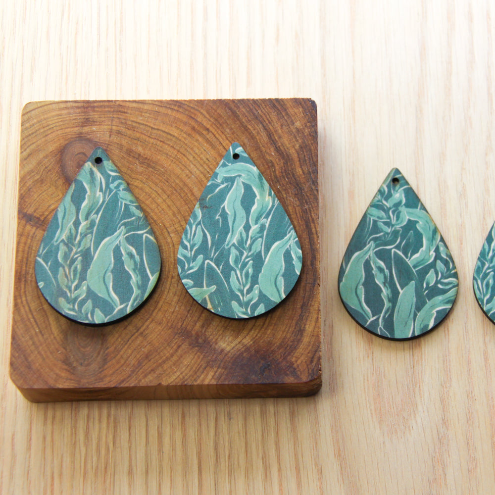 Teardrop Shape - Natural Look Print in Australiana - 80