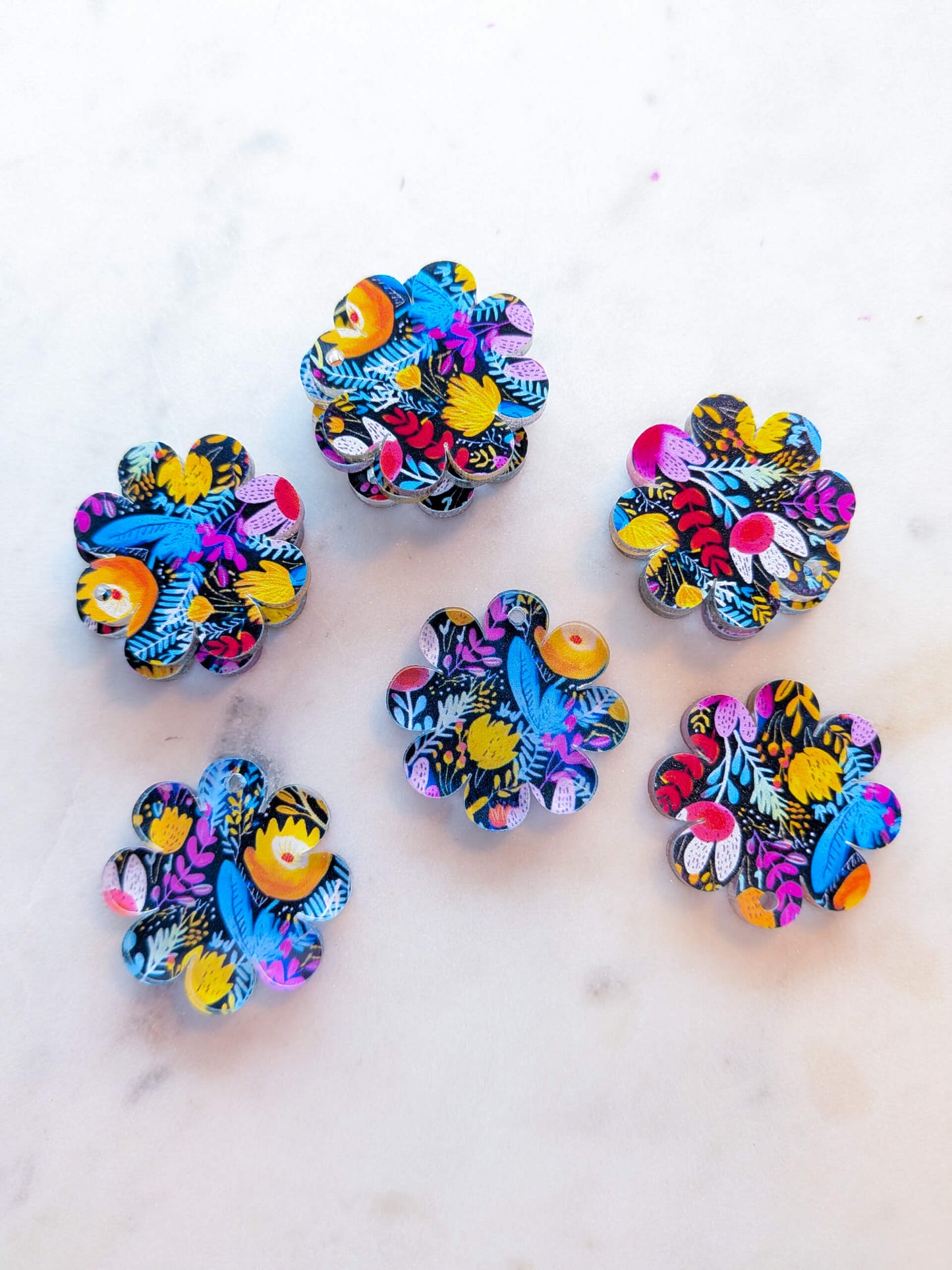 Clear Acrylic - 3cm Flower - Bold Floral - 79