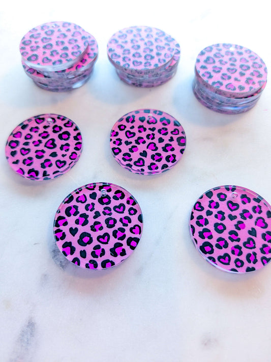 Clear Acrylic - 3cm Circle - Leopard Heart - 02