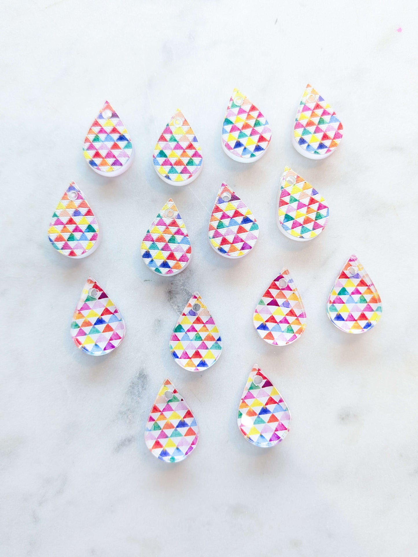 Clear Acrylic - 2cm Teardrop - 1 Hole - Watercolour - 13