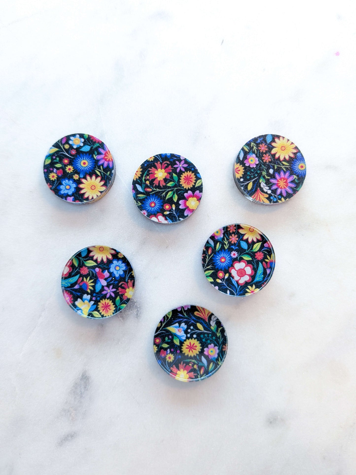 Clear Acrylic - 2cm Circle - Studs - Mexican Floral - 04