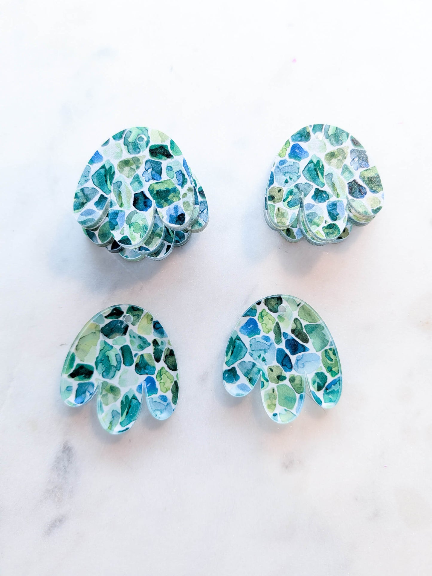 Clear Acrylic - 3cm Boho Flower -Terrazzo - 52