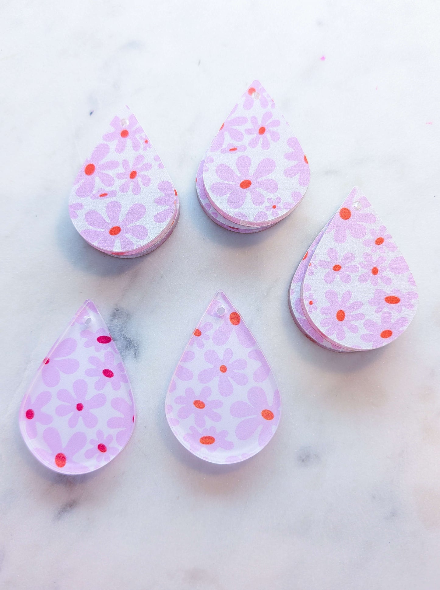 Clear Acrylic - 4cm Teardrop - Abstract Floral - 62