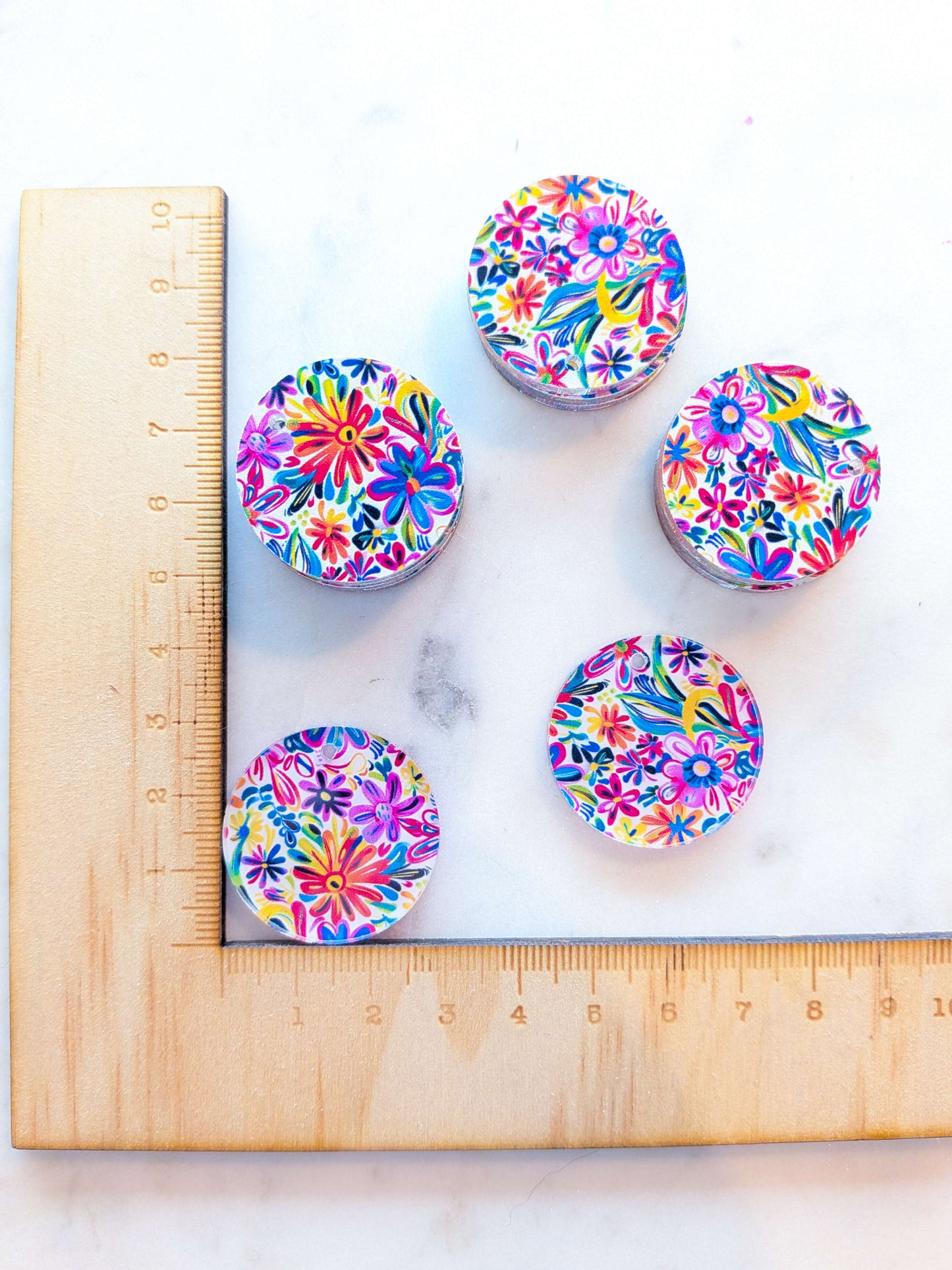 Clear Acrylic - 3cm Circle - Bold Floral - 54