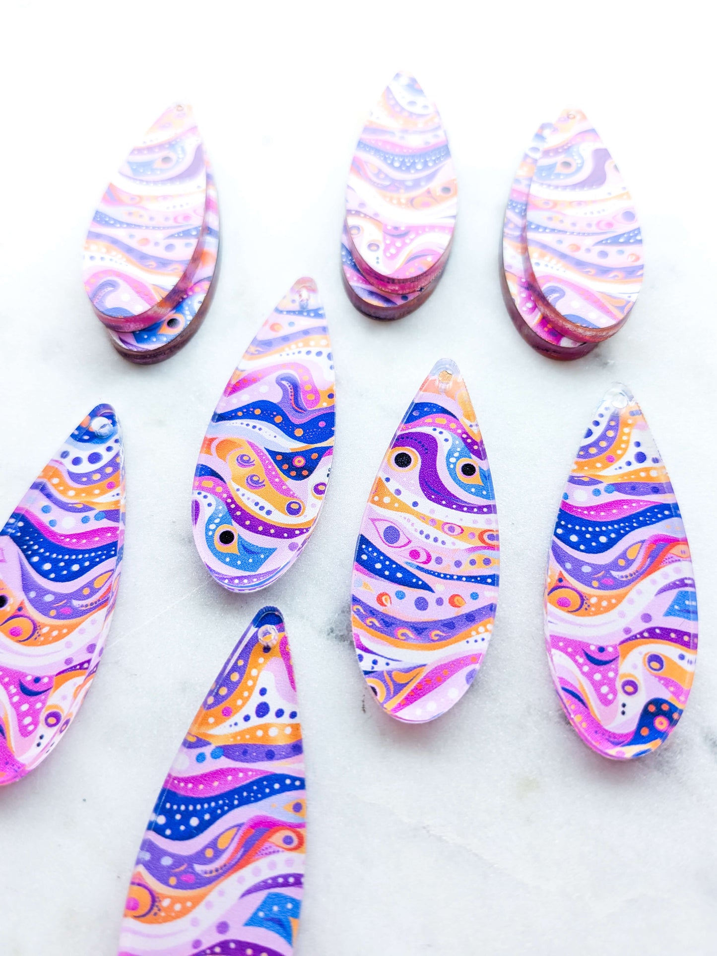 Clear Acrylic - 5cm Skinny Teardrop - Whimsical - 79