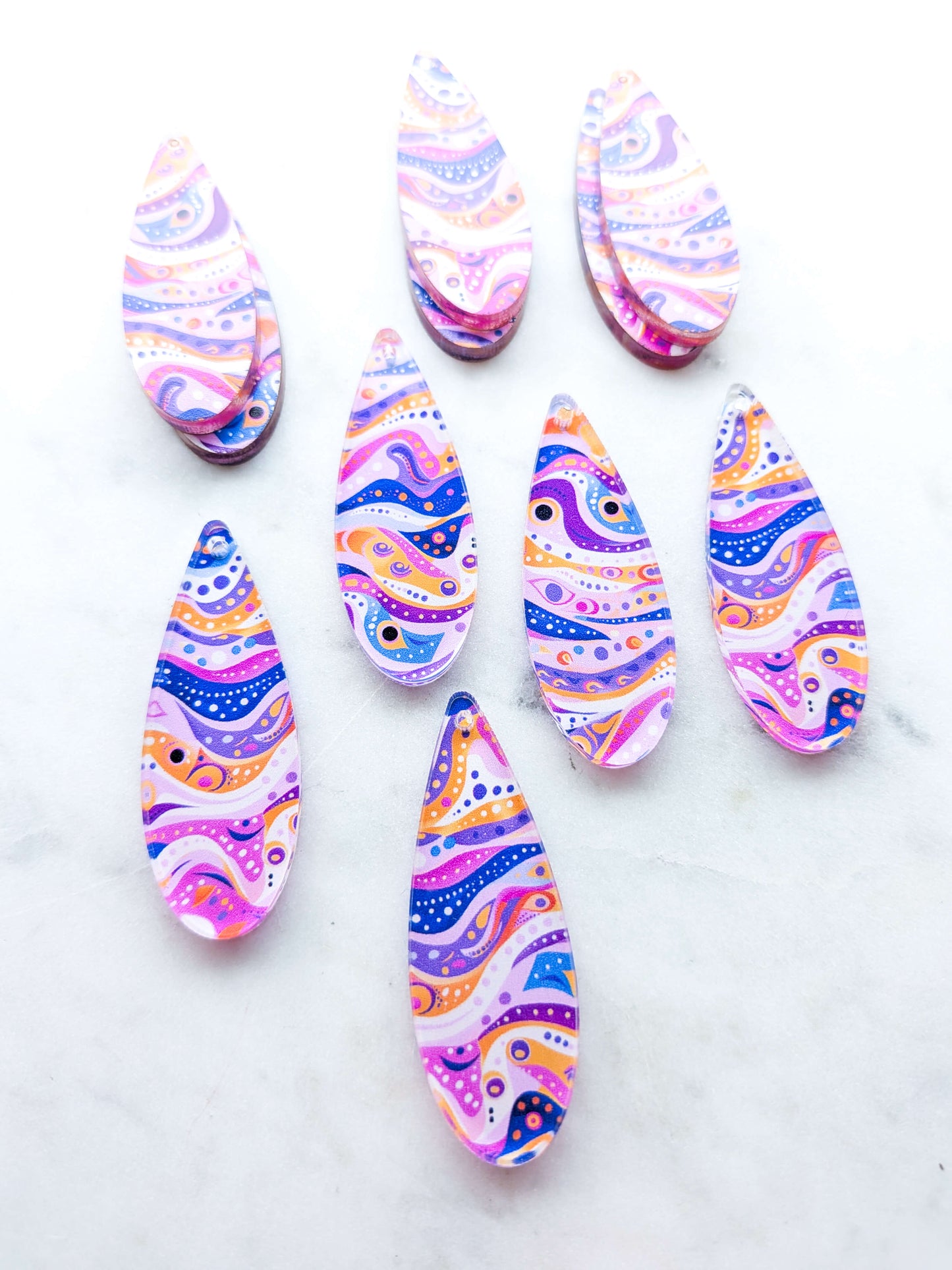 Clear Acrylic - 5cm Skinny Teardrop - Whimsical - 79