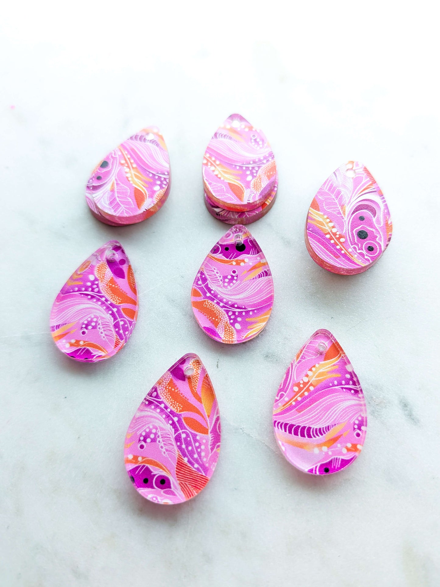 Clear Acrylic - 3cm Teardrop 2 - Whimsical - 72