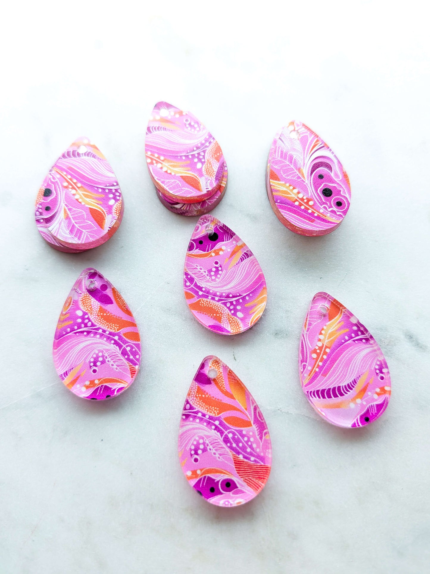 Clear Acrylic - 3cm Teardrop 2 - Whimsical - 72