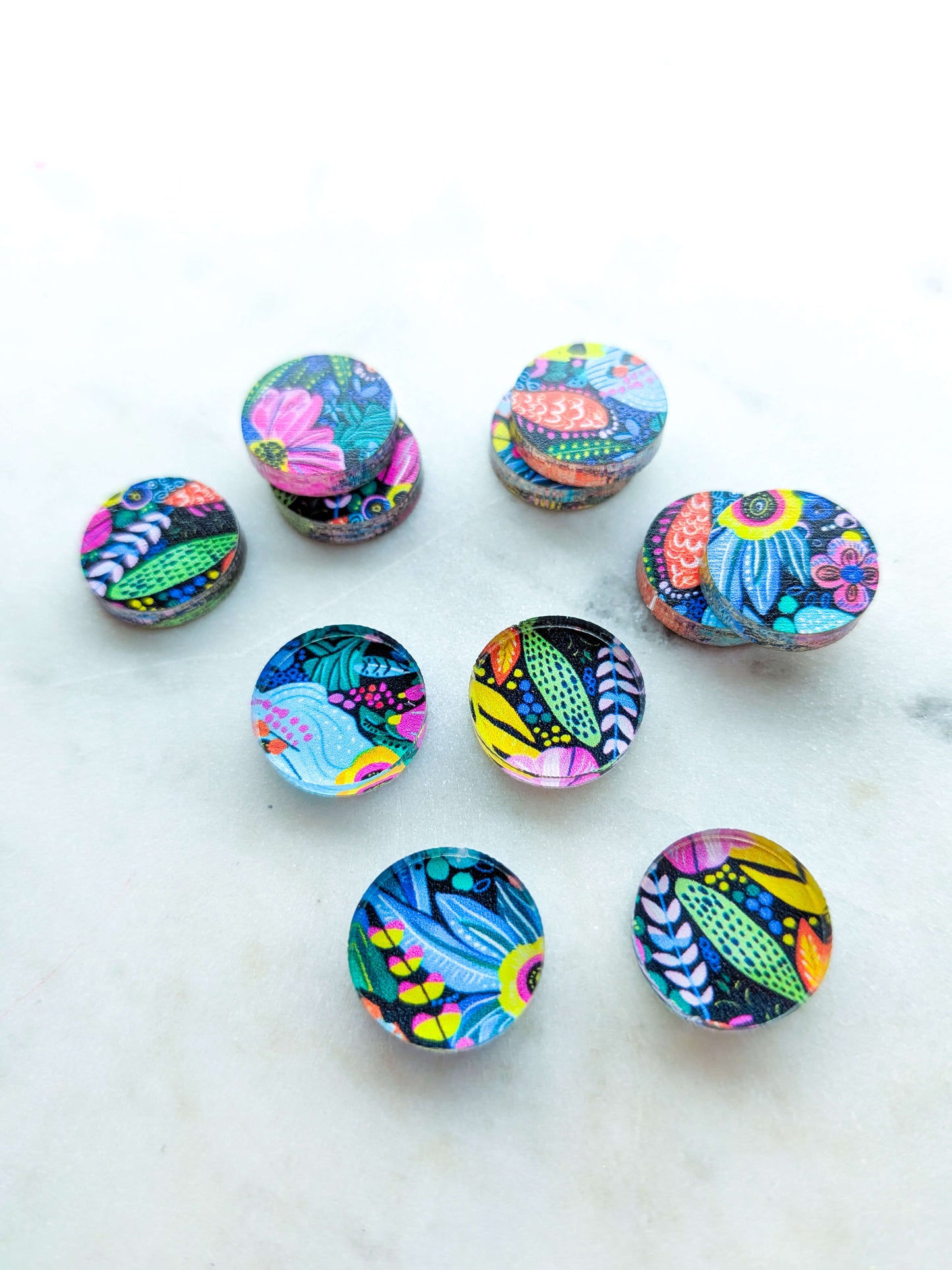 Clear Acrylic - 1.5cm Circle - Studs - Whimsical - 76