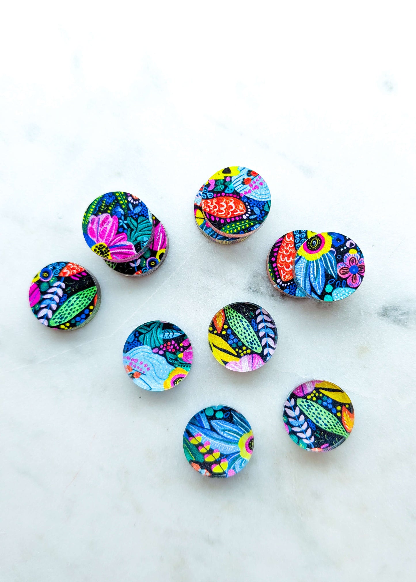 Clear Acrylic - 1.5cm Circle - Studs - Whimsical - 76