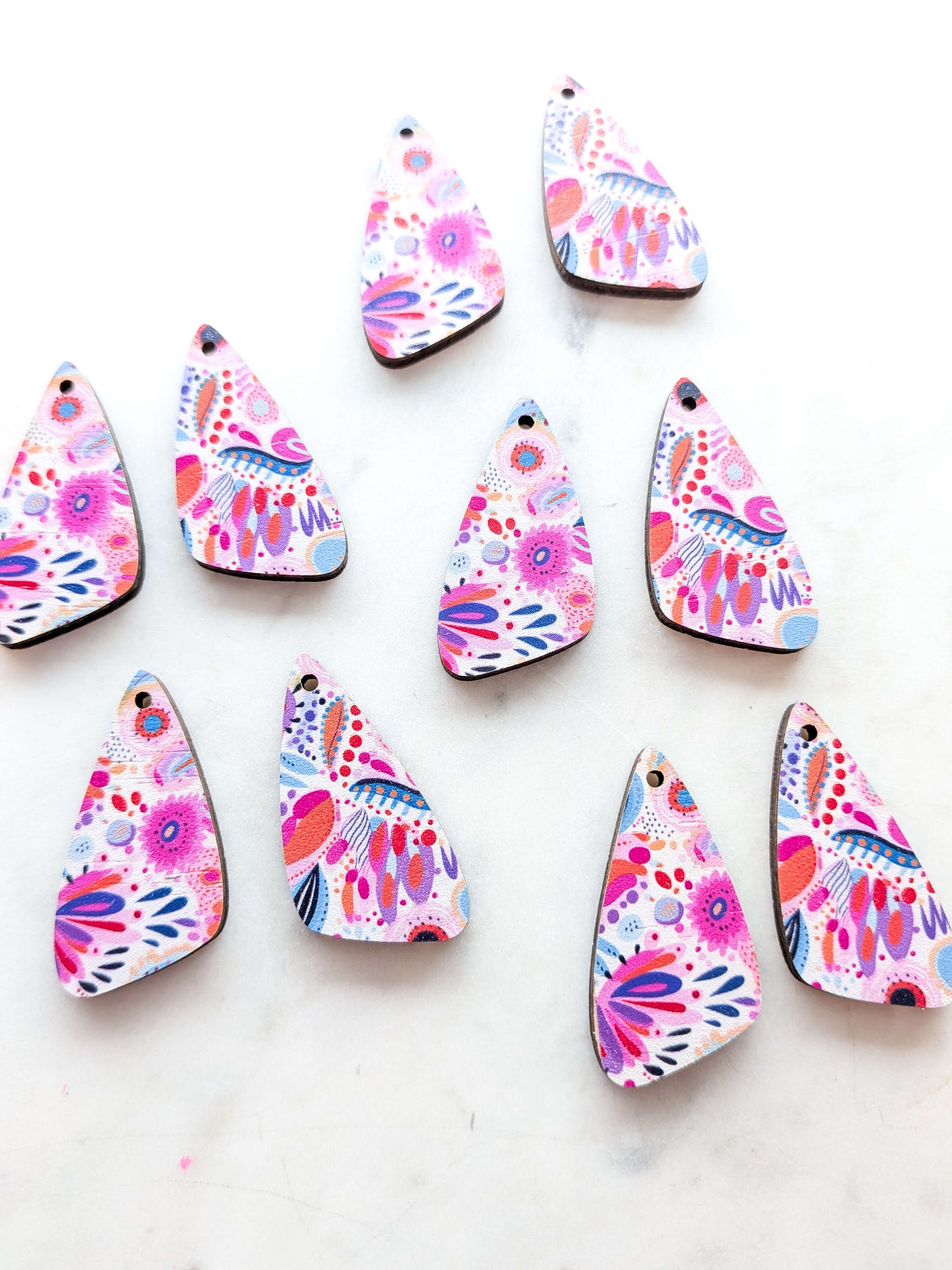 Wood - 4cm - Irregular - Bold Floral- 19