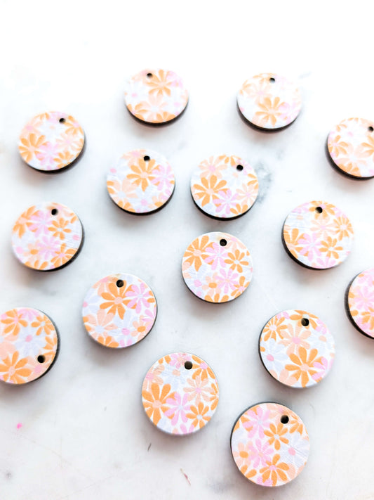Wood - 2cm Circle - Abstract Floral - 54
