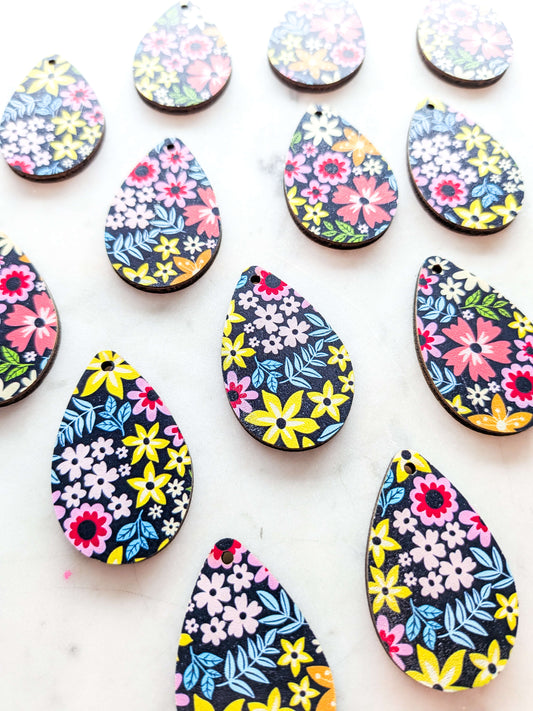 Wood - 4cm - Teardrop 2 - Floral Garden - 11